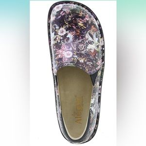 Beautiful and crazy comfortable Alegria shoes. Clog but extremely light weight.
